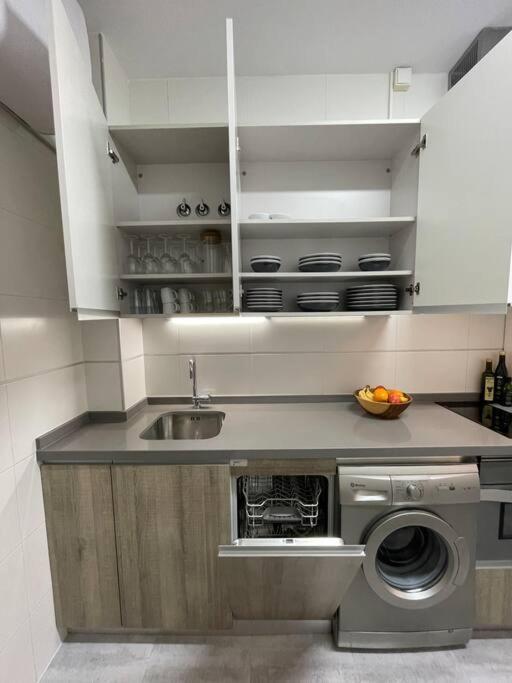 Downtown Jinetes Deluxe With Pool & Free Parking Apartment Malaga Bagian luar foto